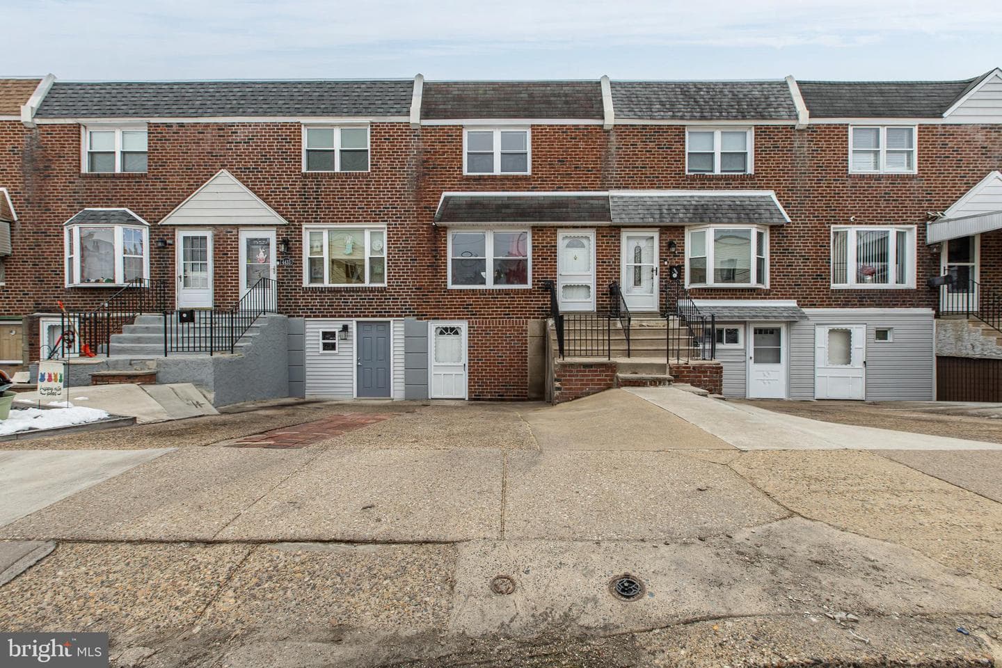 4431 E Allen Street photo 1
