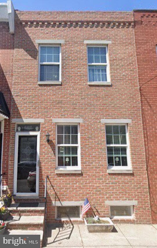 607 Belgrade Street photo 1