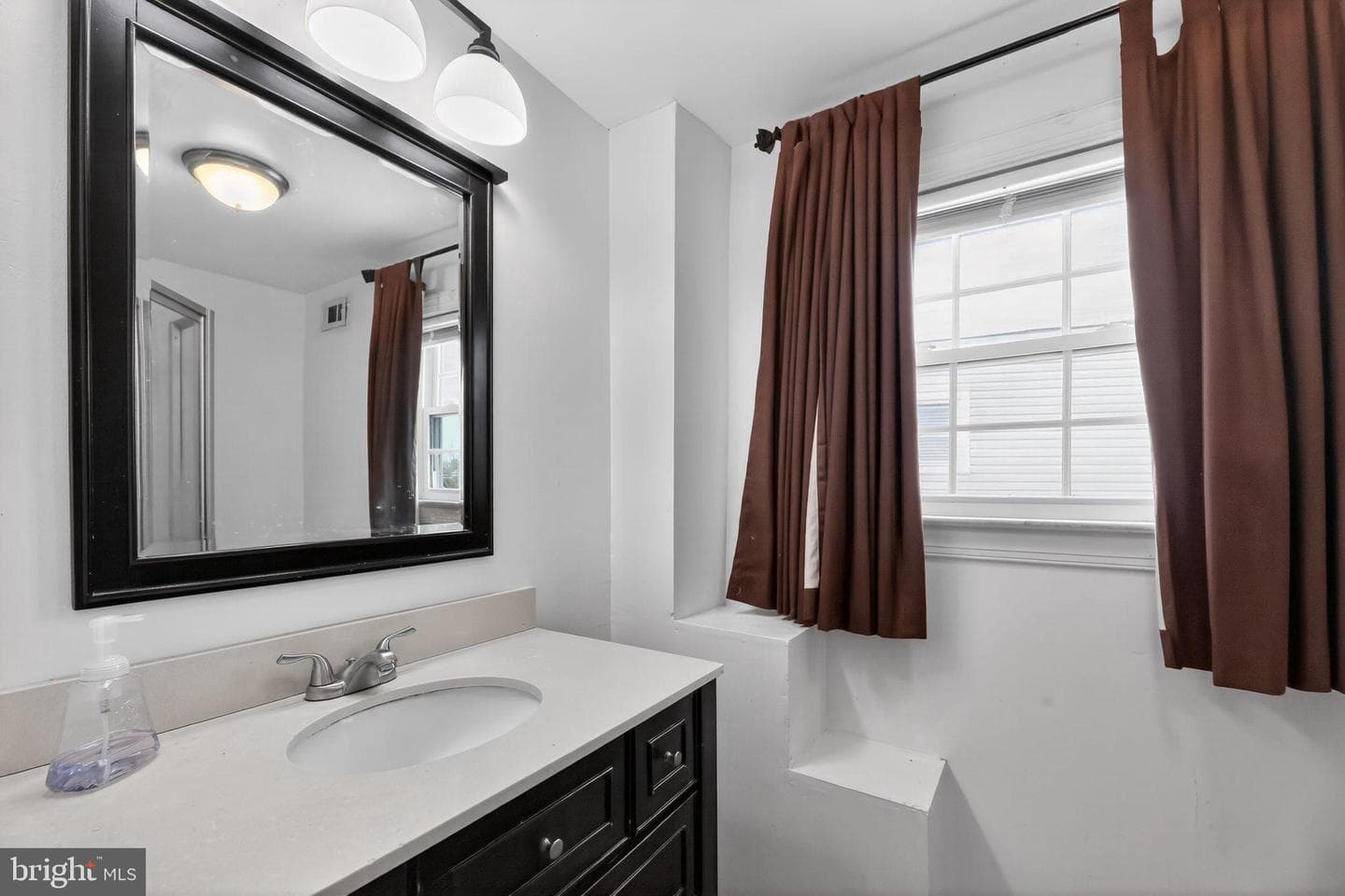 2649 Sperry Street photo 24