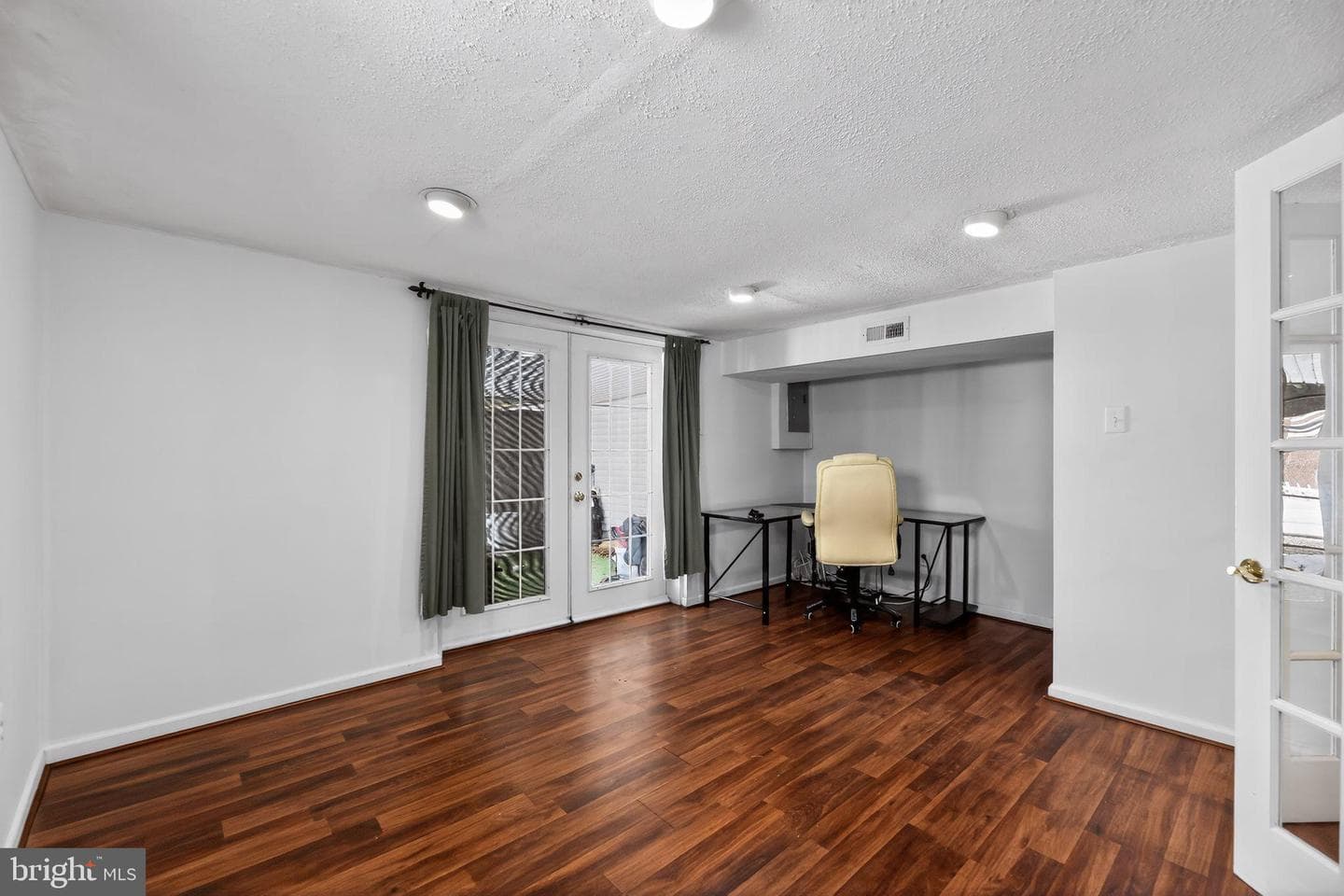 2649 Sperry Street photo 29