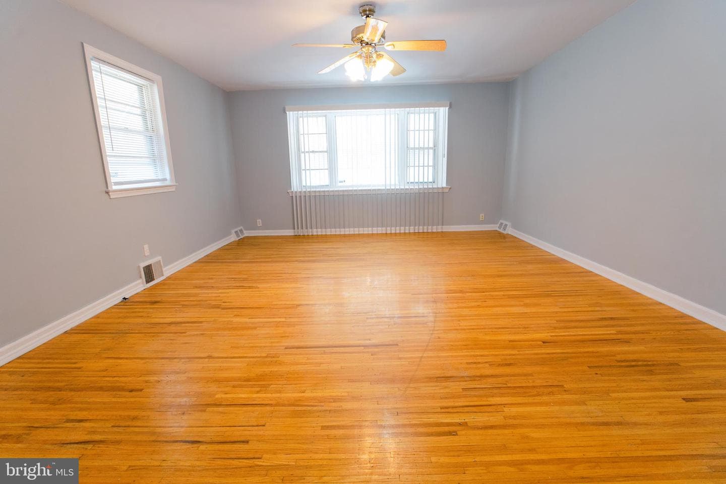 7701 E Roosevelt Boulevard photo 7