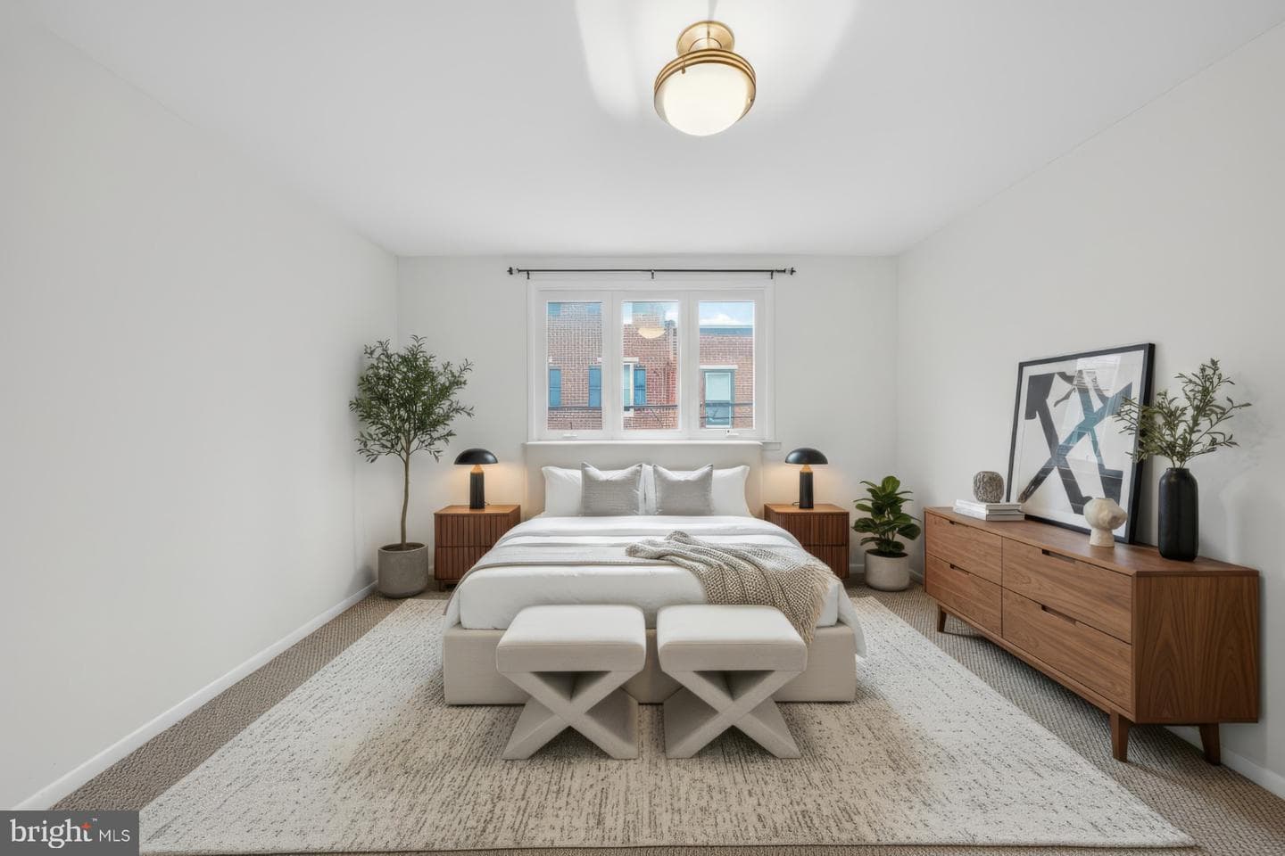 1422 Montrose Street photo 3