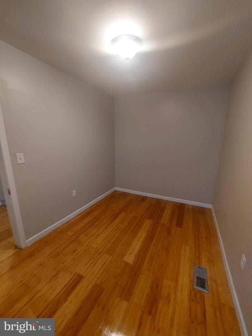 3139 Janney Street photo 9