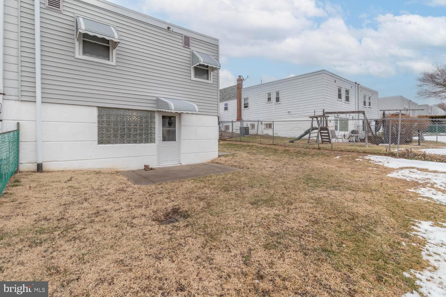 418 Densmore Road photo 25