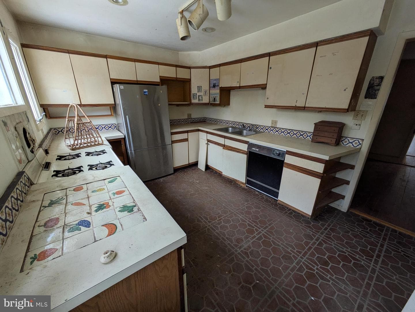 205 E Evergreen Avenue photo 18