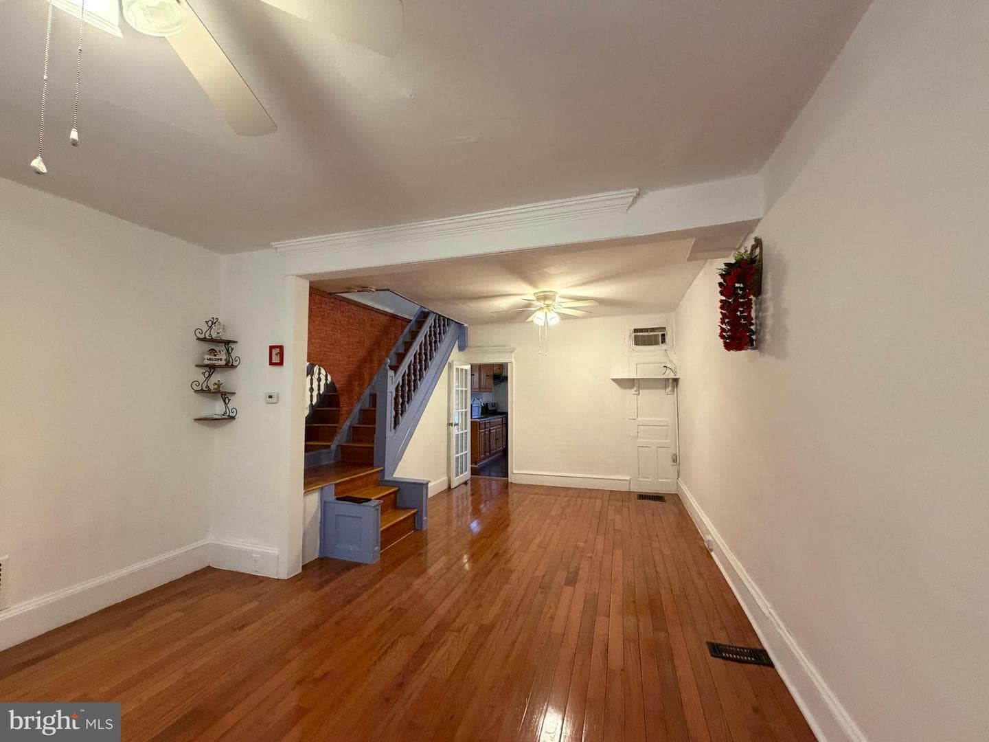 2419 S Fairhill Street photo 15