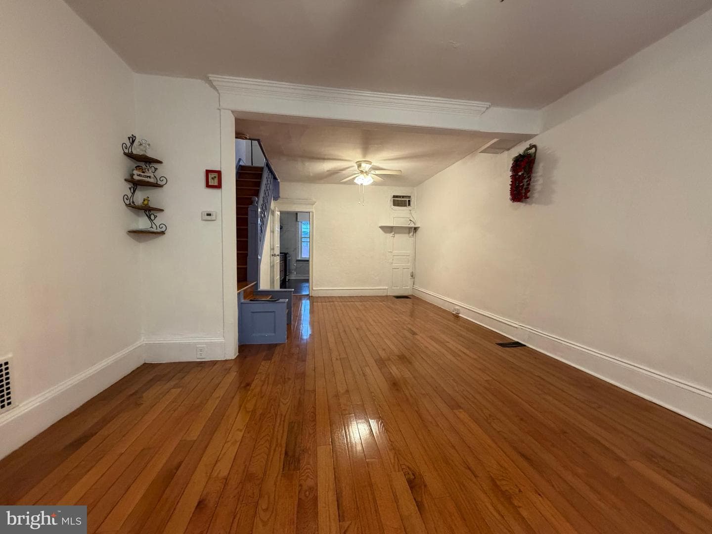 2419 S Fairhill Street photo 16