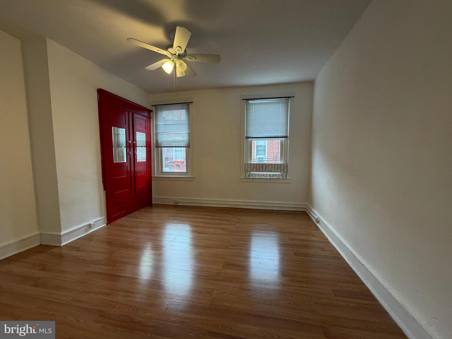 2419 S Fairhill Street photo 29