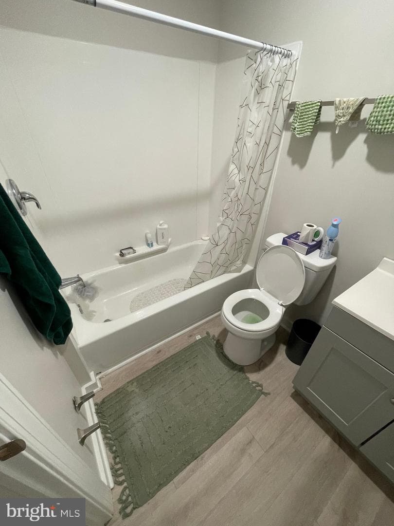 3228 E Street photo 5