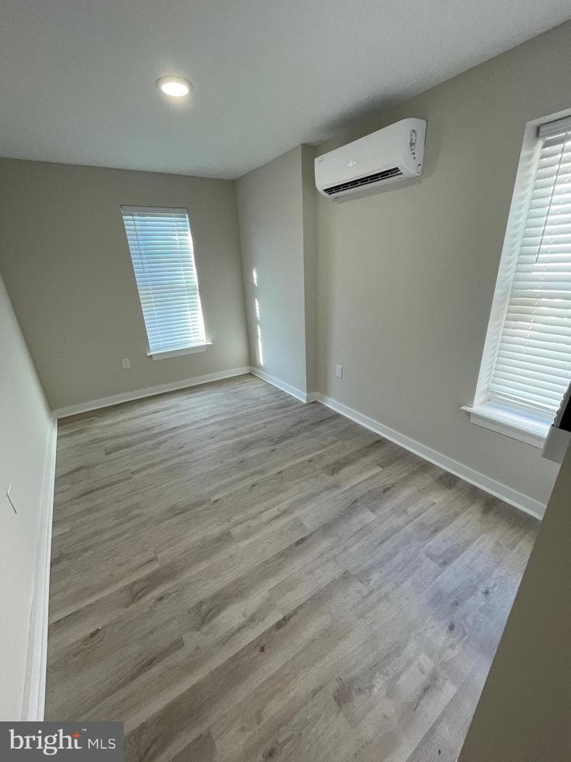 3228 E Street photo 7