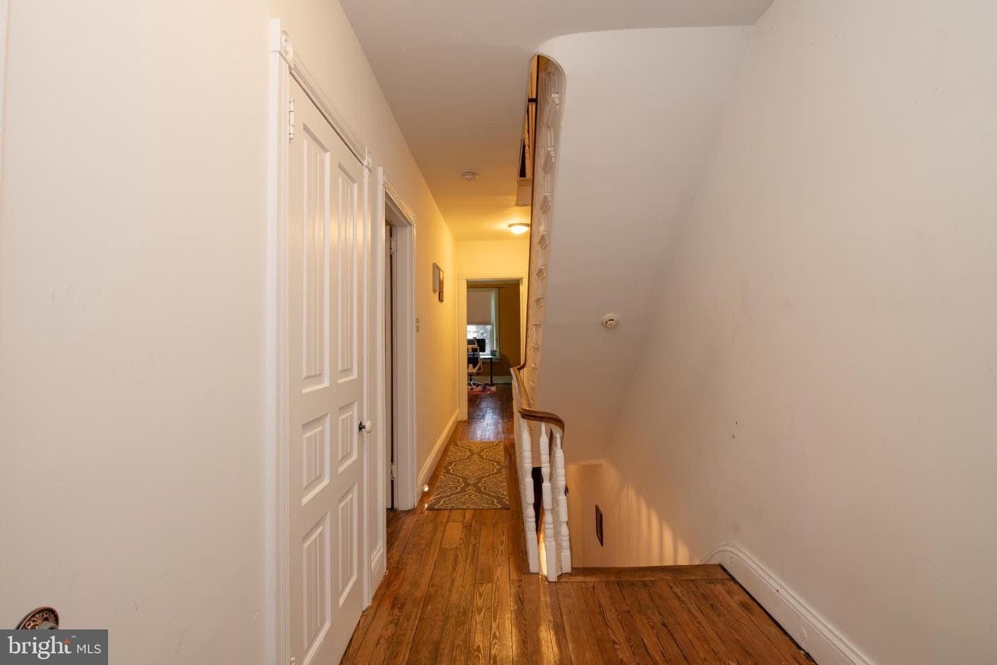 114 E Upsal Street photo 27