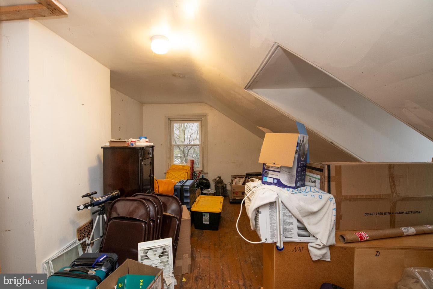 114 E Upsal Street photo 42