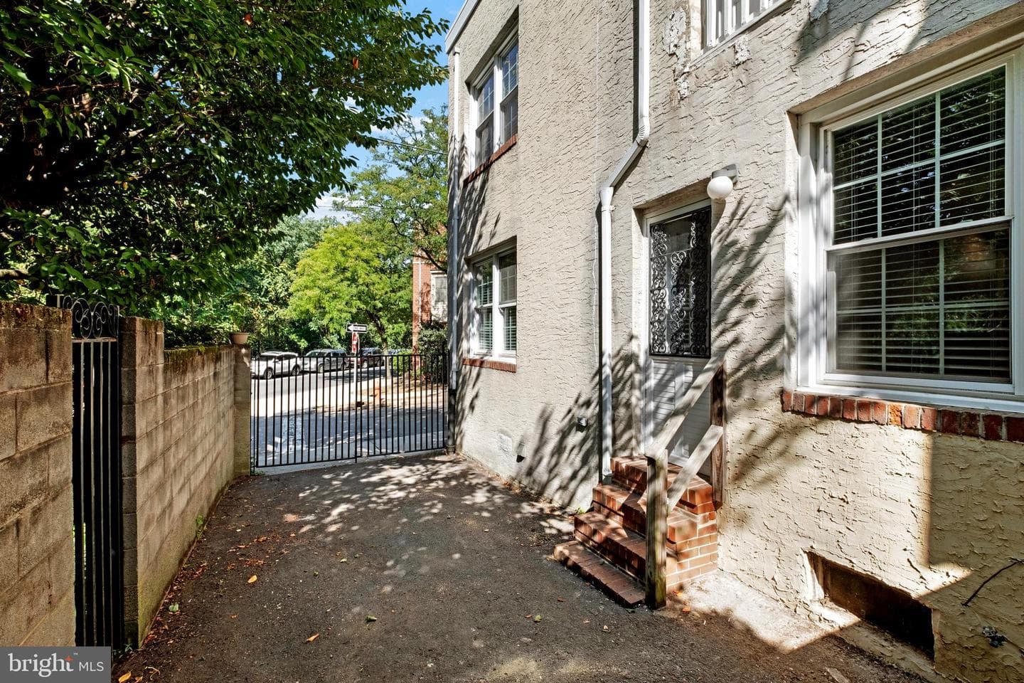 2718 Folsom Street photo 34