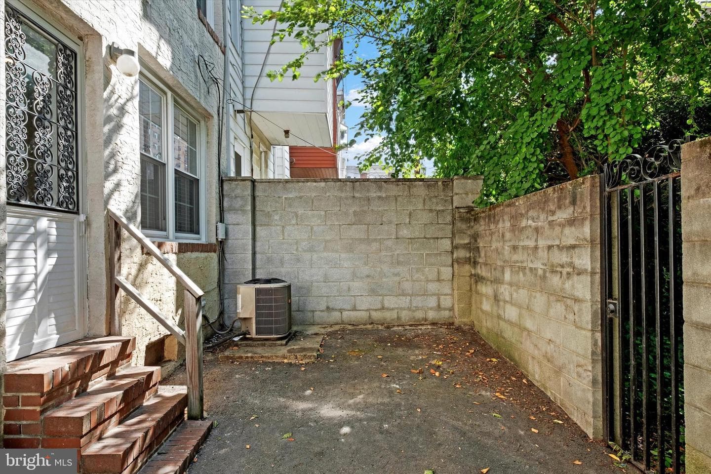 2718 Folsom Street photo 36