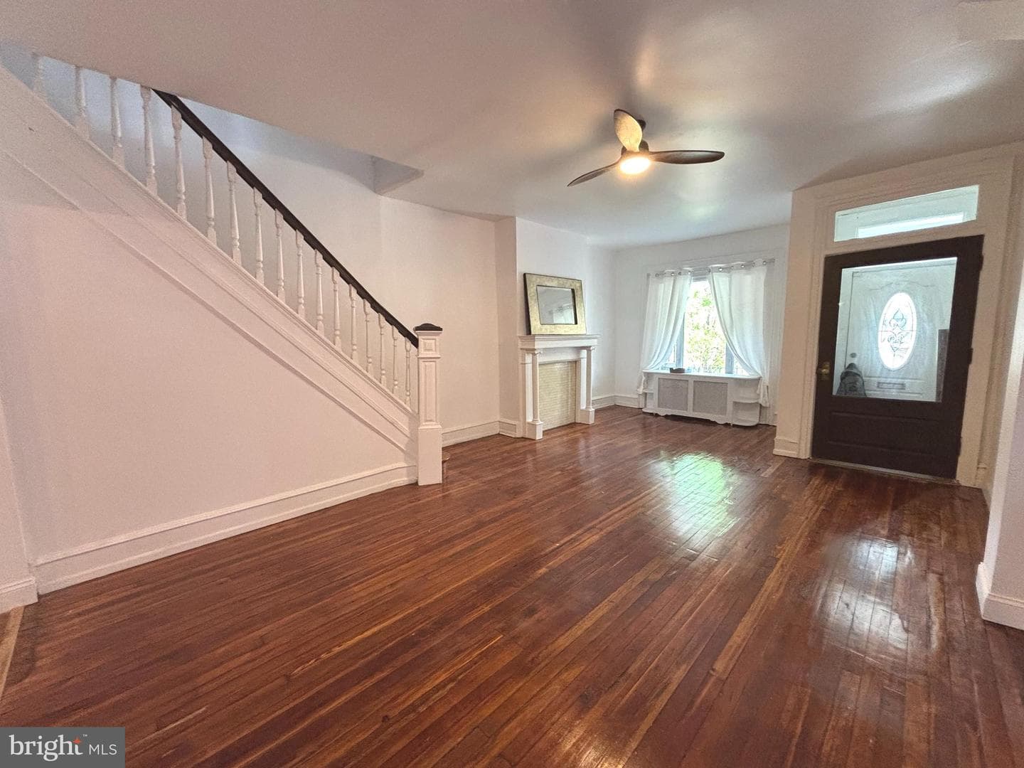 5316 Catharine Street photo 4