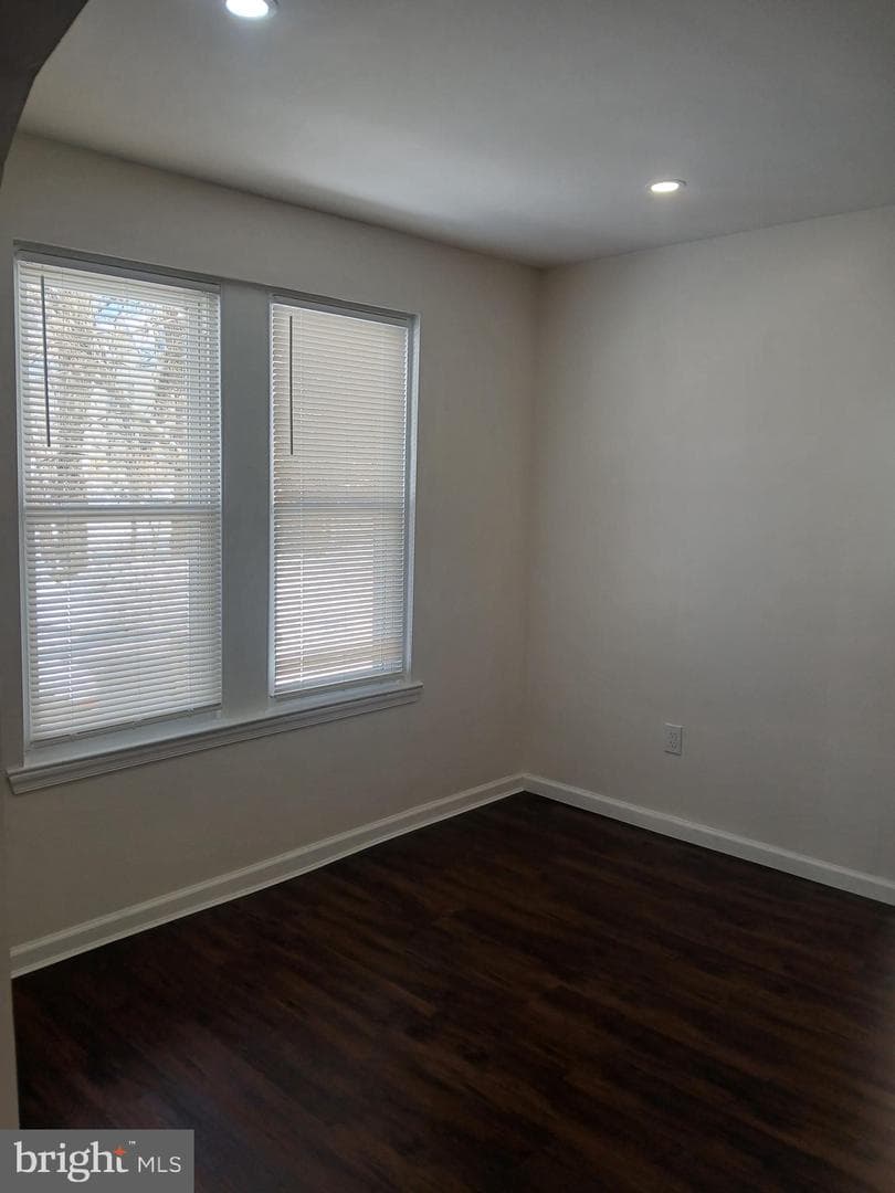 630 E Price Street photo 7