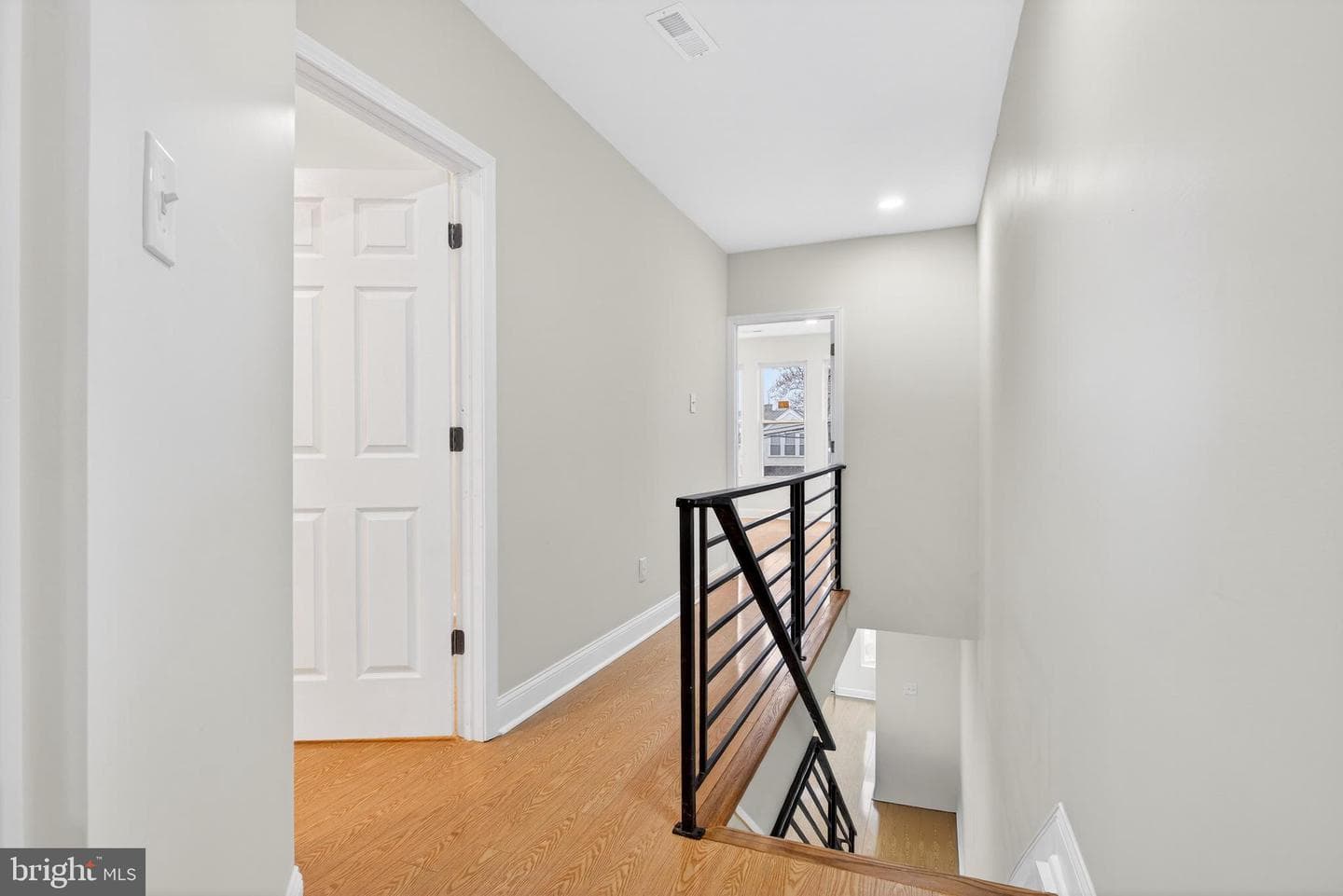 5965 Chester Avenue photo 25