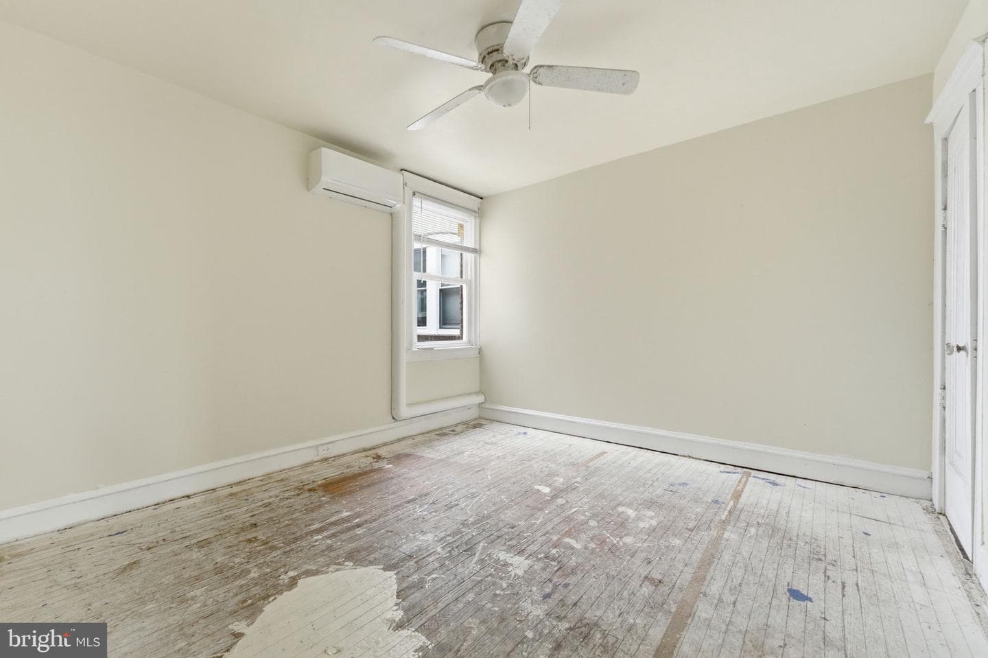 5318 Arlington Street photo 20