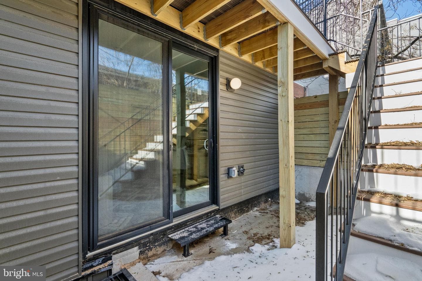 749 N Capitol Street photo 11