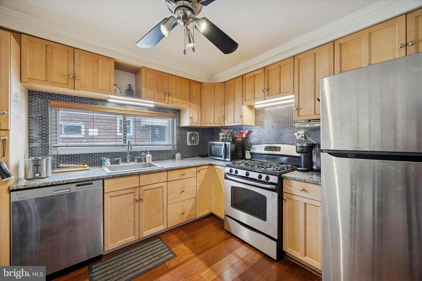 8838 Revere Street photo 9