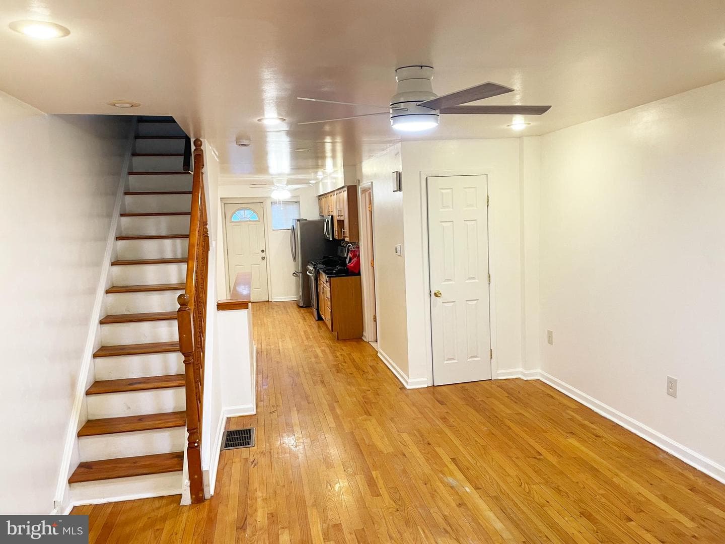2433 Manton Street photo 4