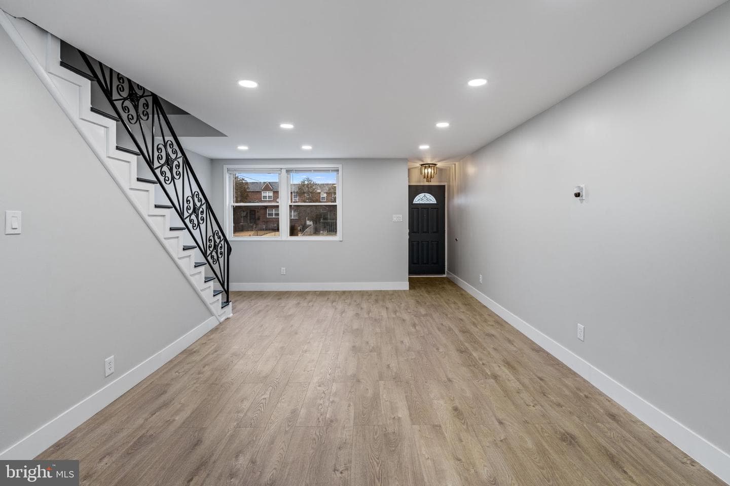 8546 Forrest Avenue photo 10