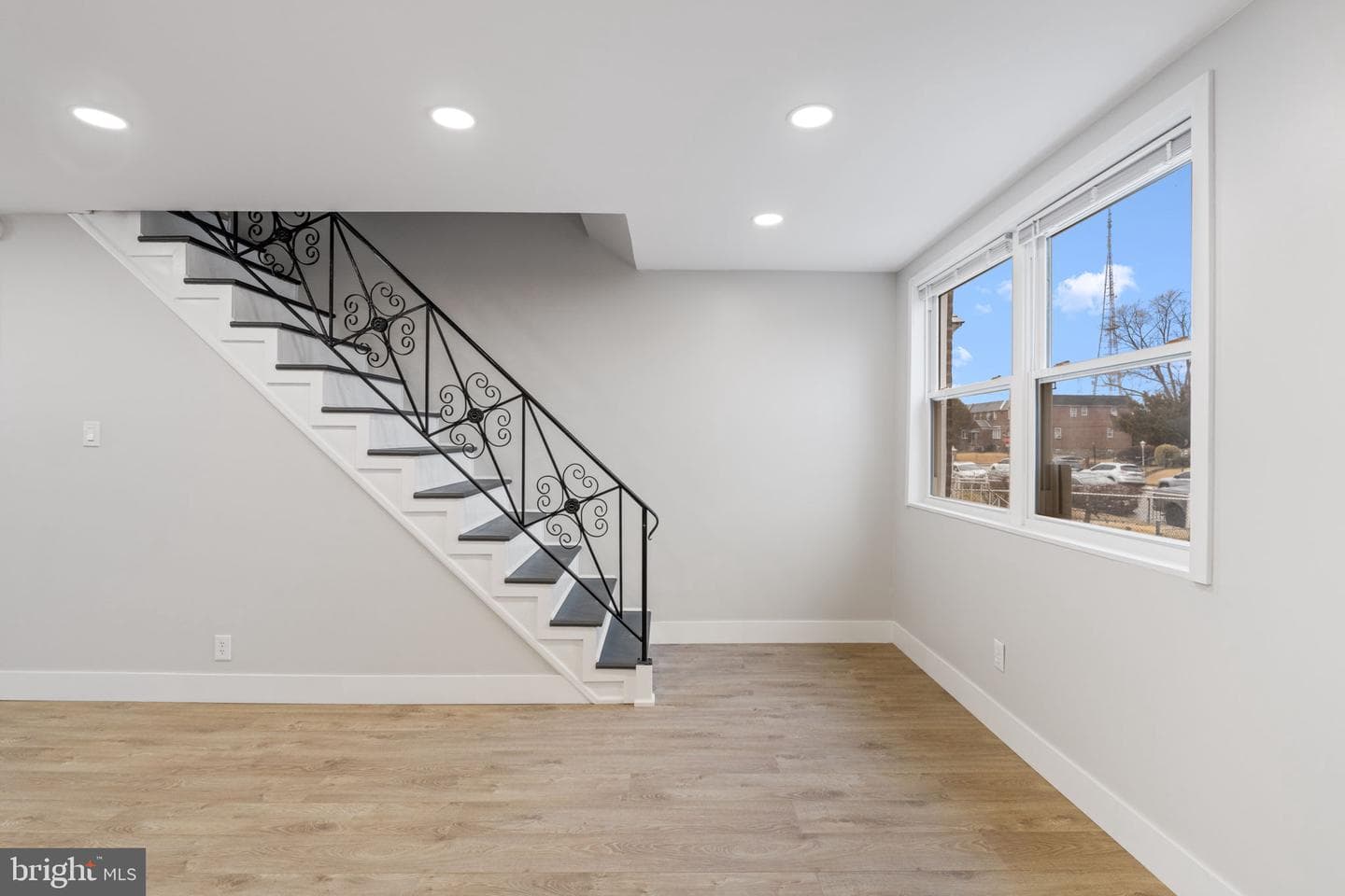 8546 Forrest Avenue photo 24