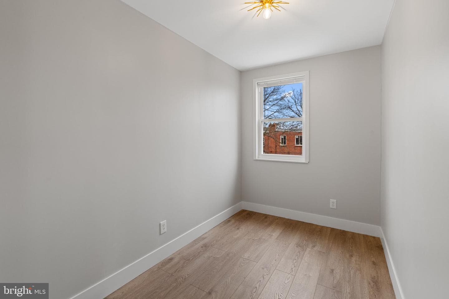 8546 Forrest Avenue photo 38