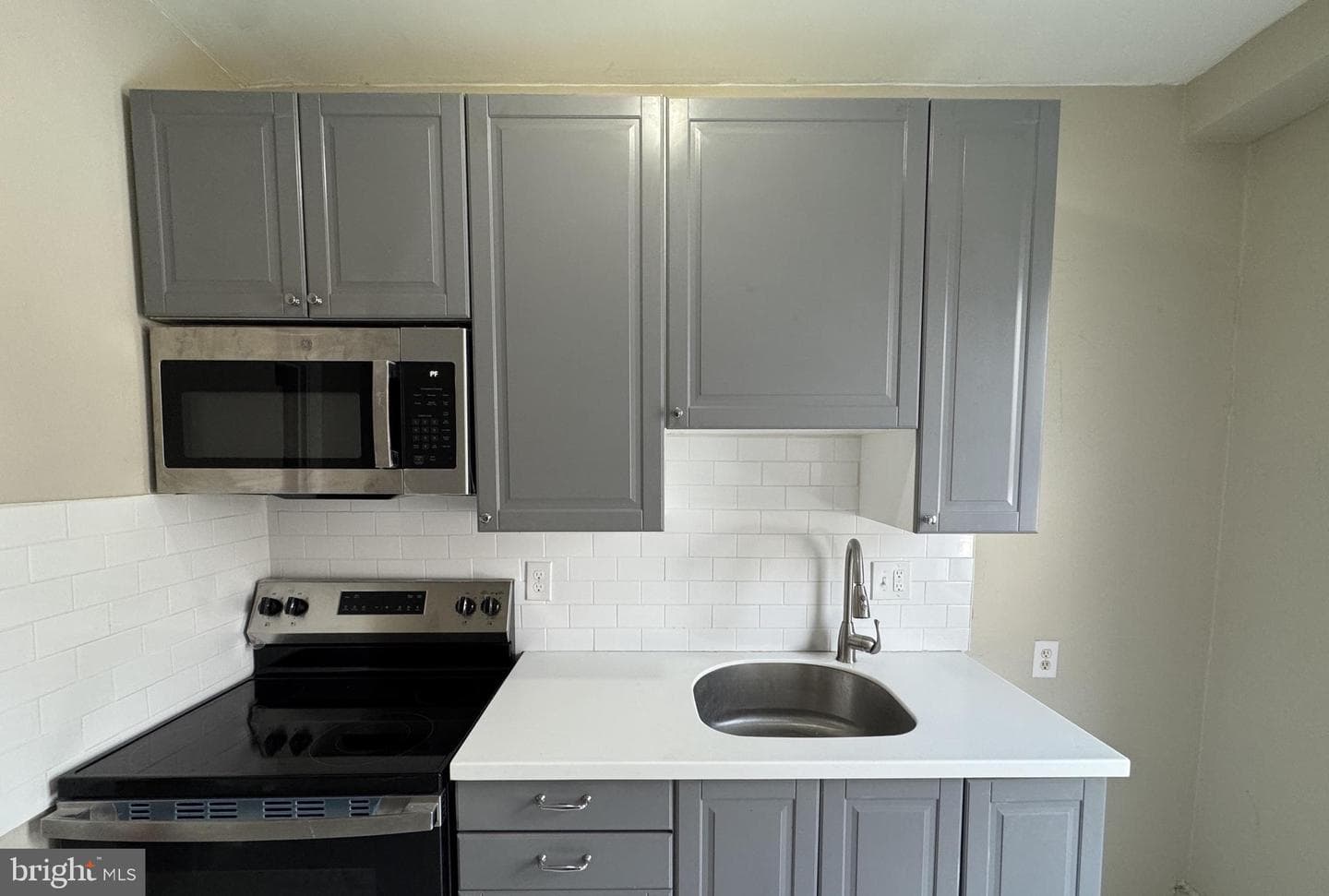 400 W Hortter Street #301 photo 11