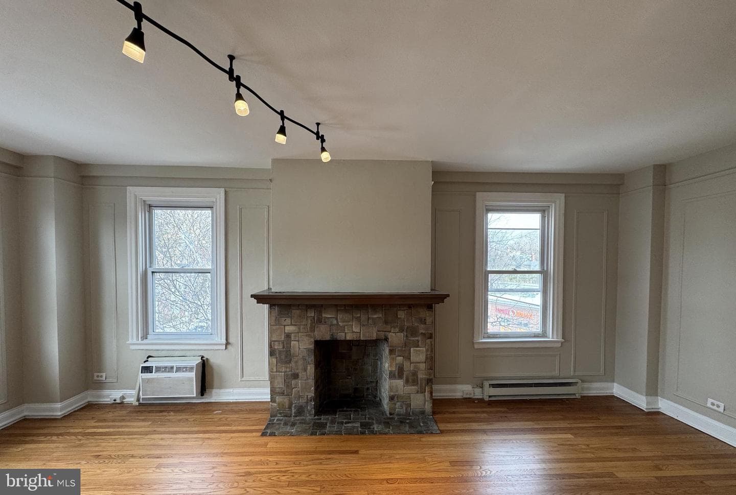 400 W Hortter Street #301 photo 17