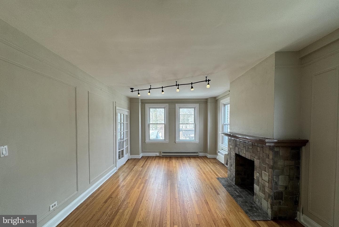 400 W Hortter Street #301 photo 18