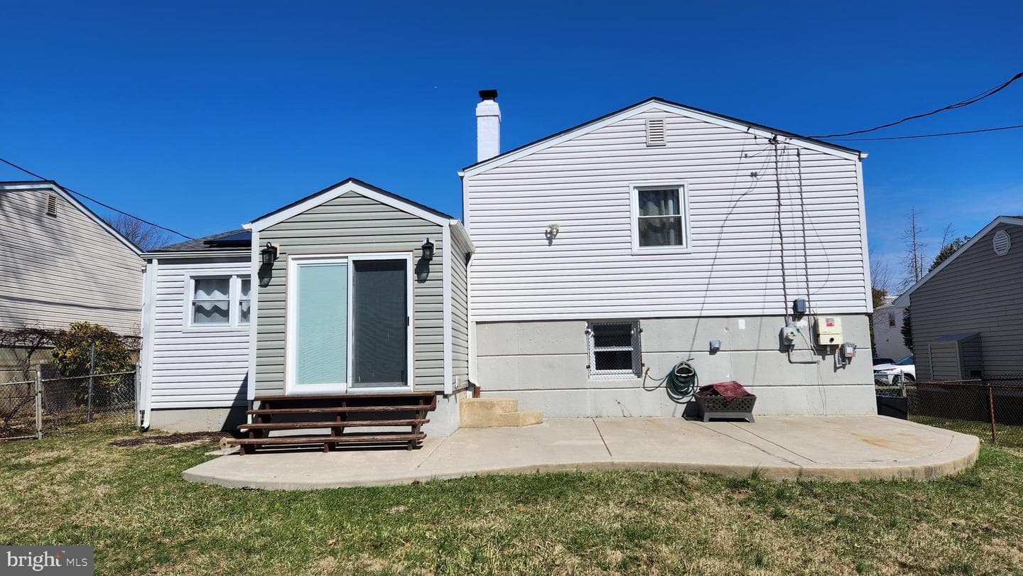 1112 Kent Lane photo 6