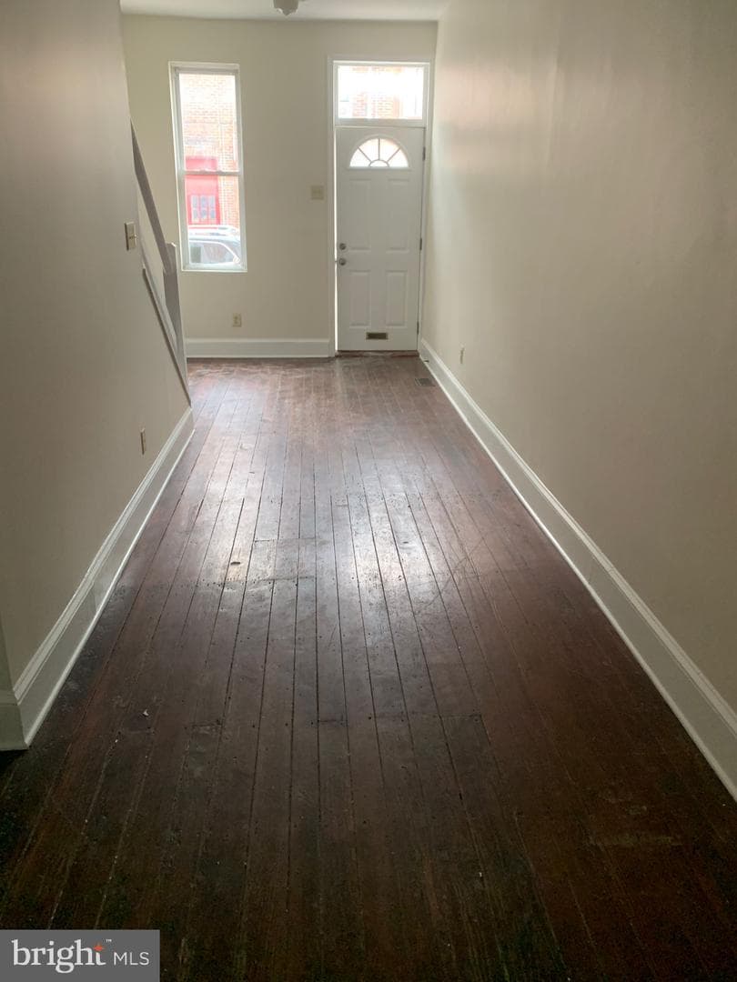 528 Fitzwater Street photo 9