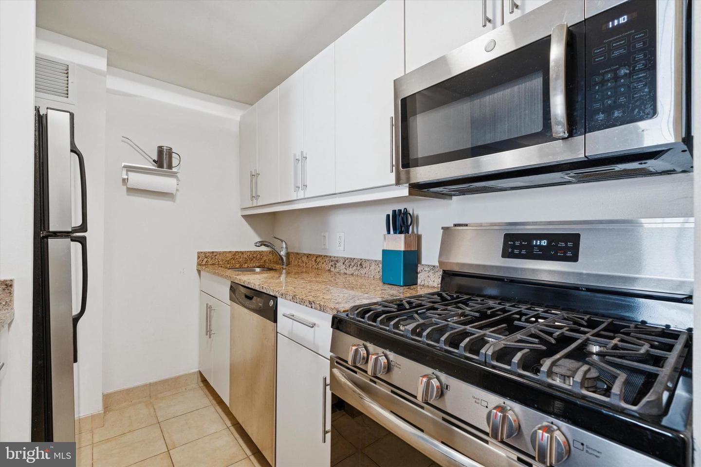 219 S 18th Street #902 photo 8
