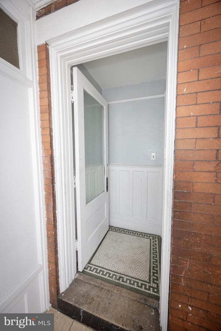 5729 Hadfield Street photo 3