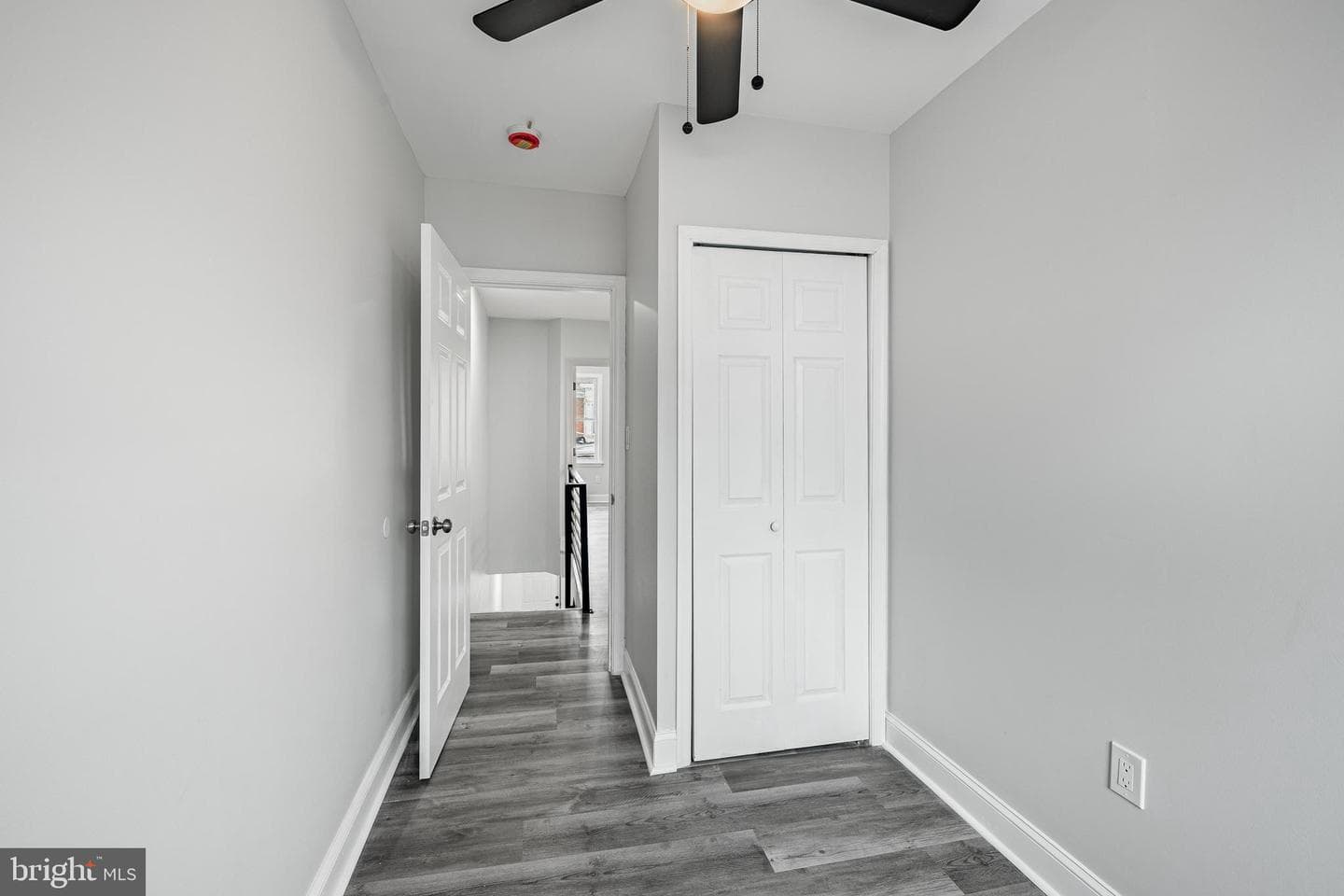 5302 Hadfield Street photo 22