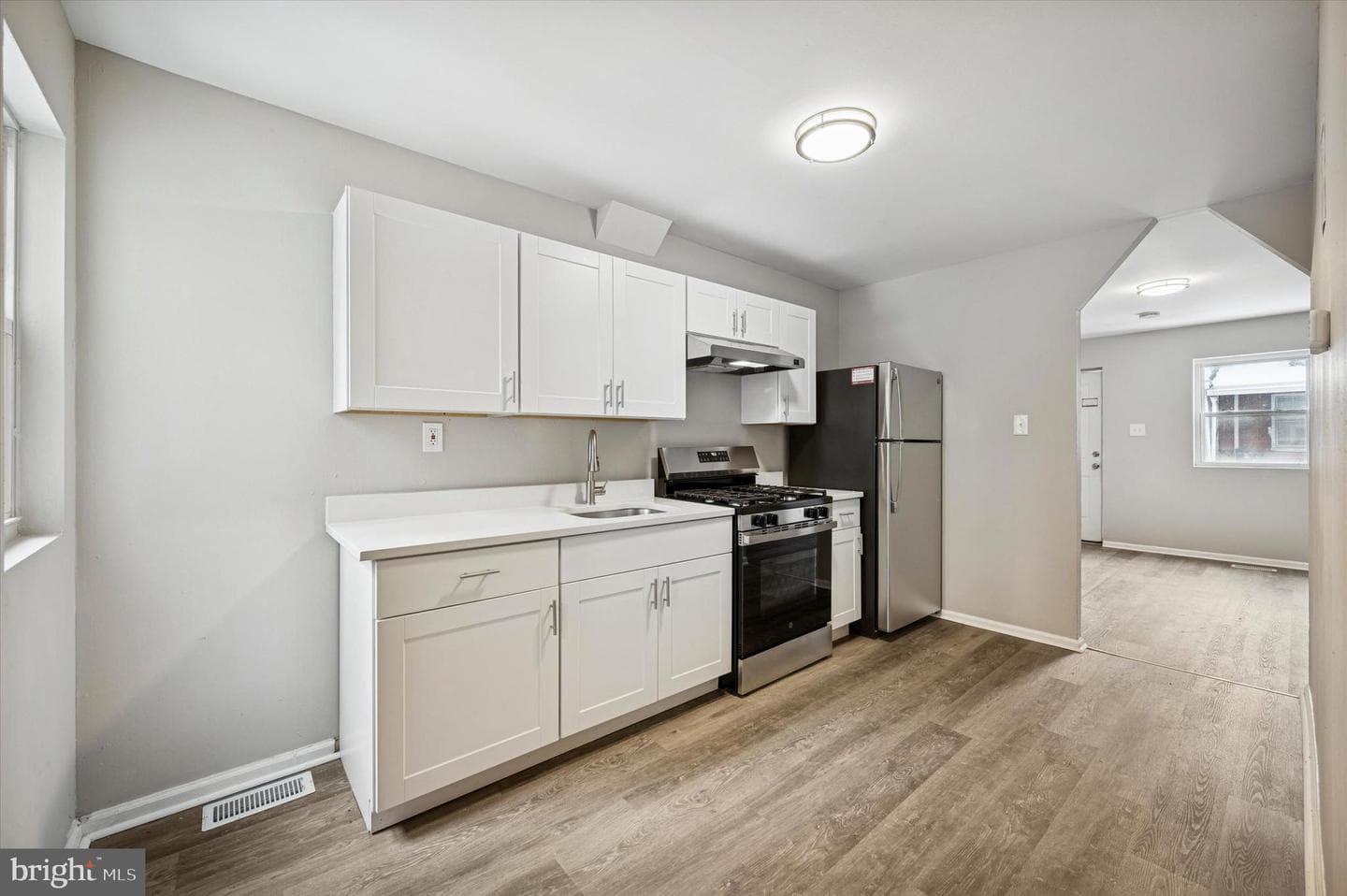 5626 Bloyd Street photo 7