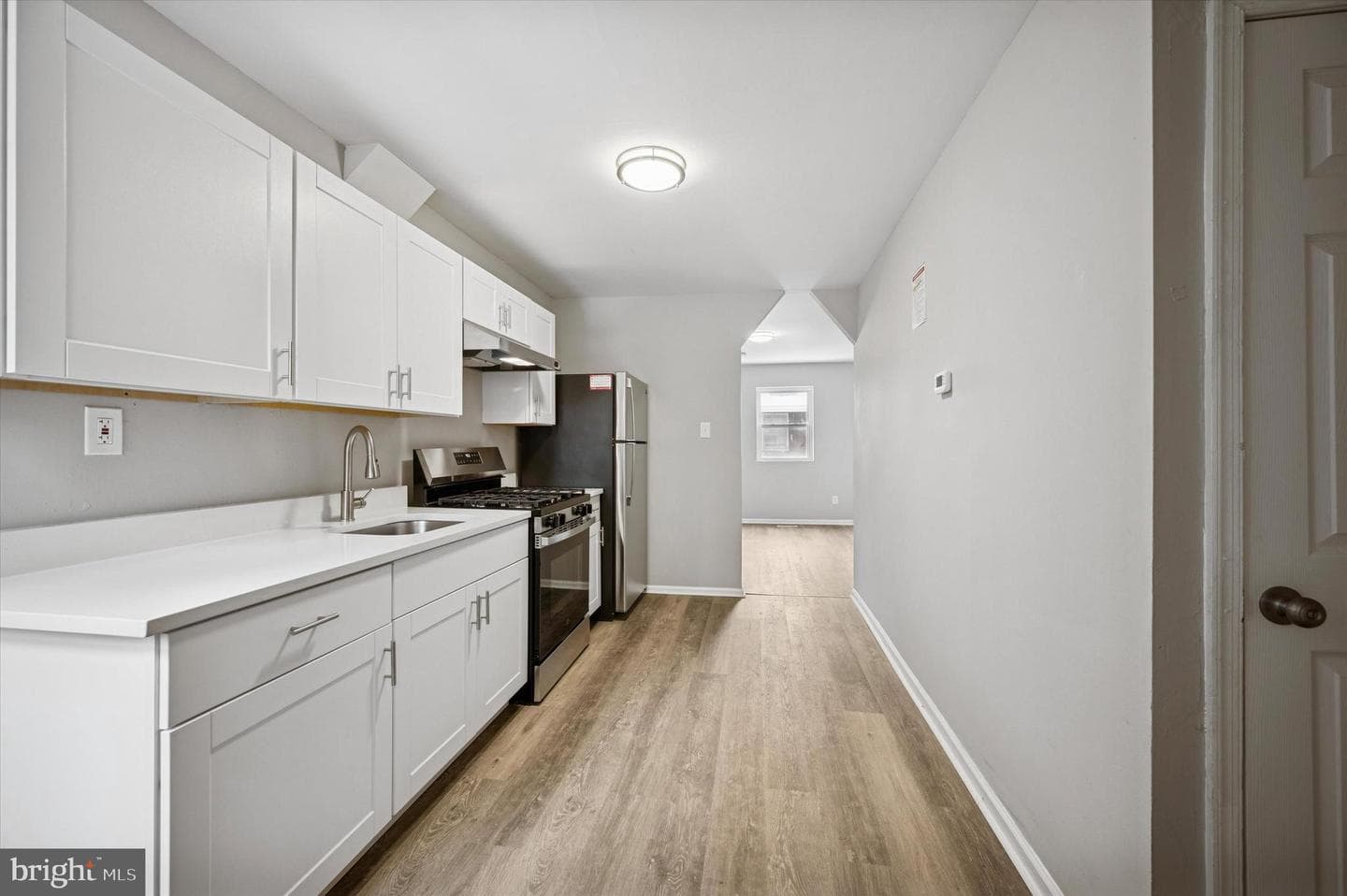 5626 Bloyd Street photo 8