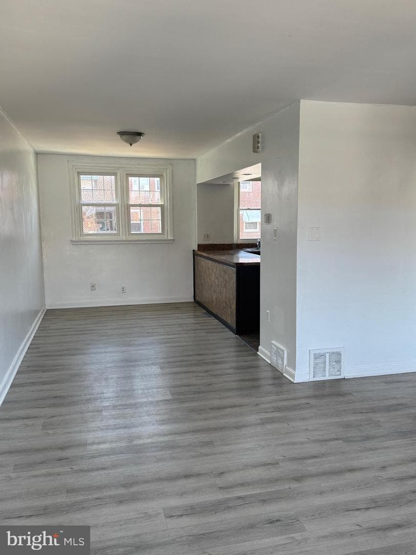 7208 Oakland Street, Philadelphia
