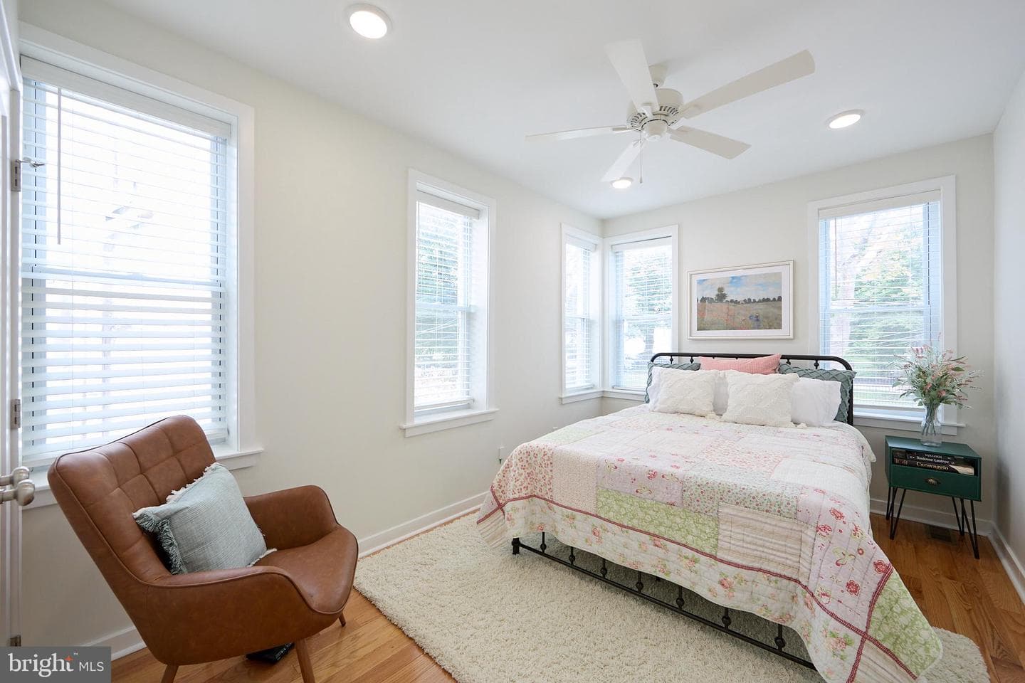 2019 W Girard Avenue photo 20