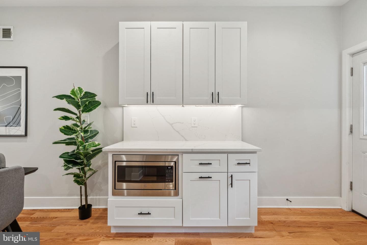2507 Ingersoll Street photo 15