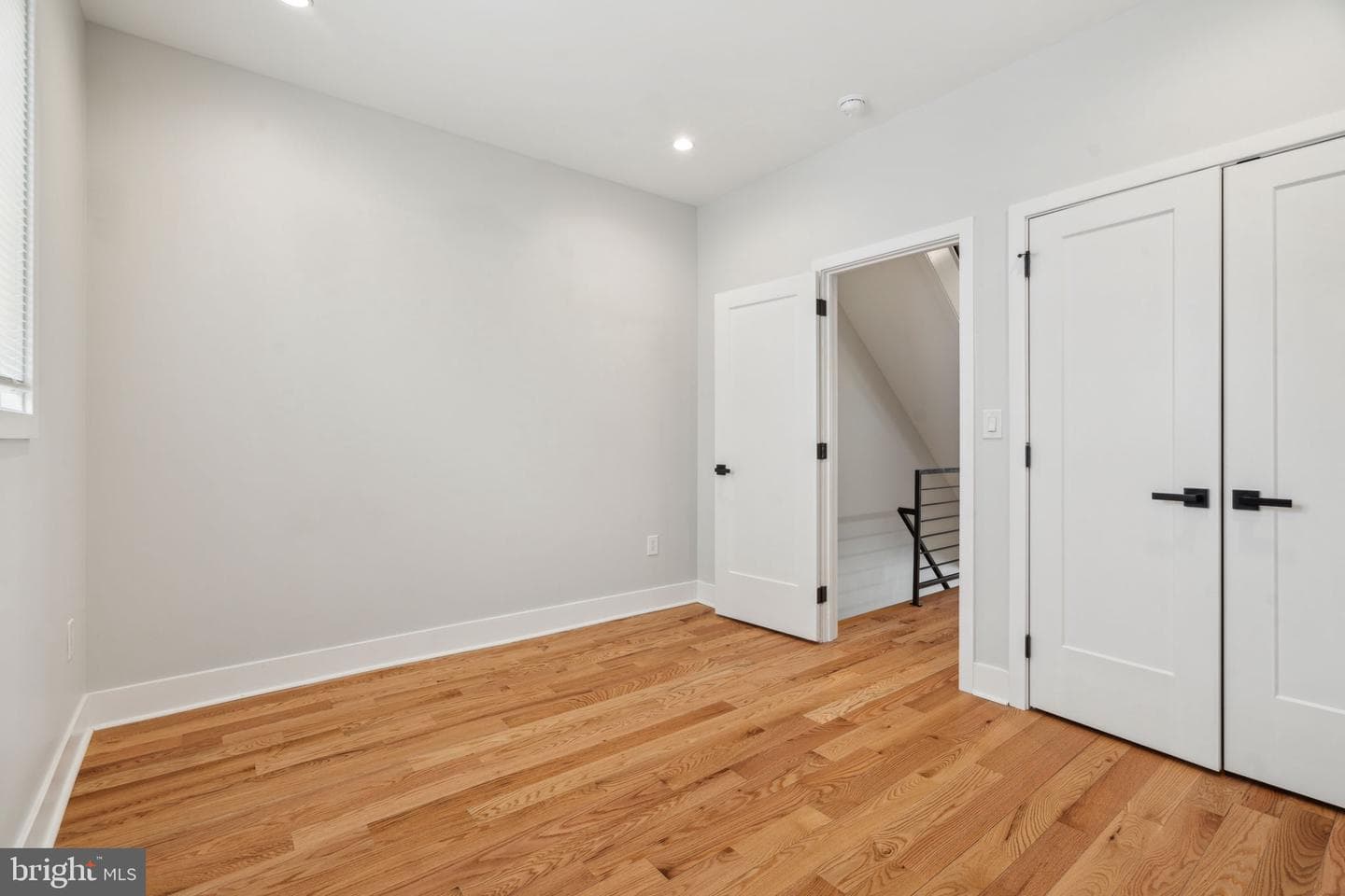 2507 Ingersoll Street photo 29
