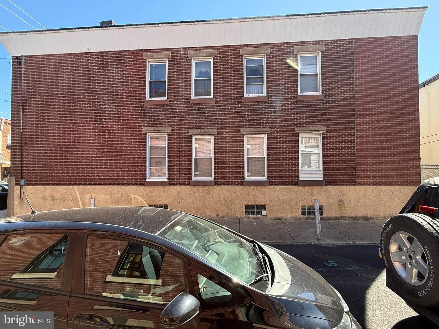 2714 E Indiana Avenue photo 4
