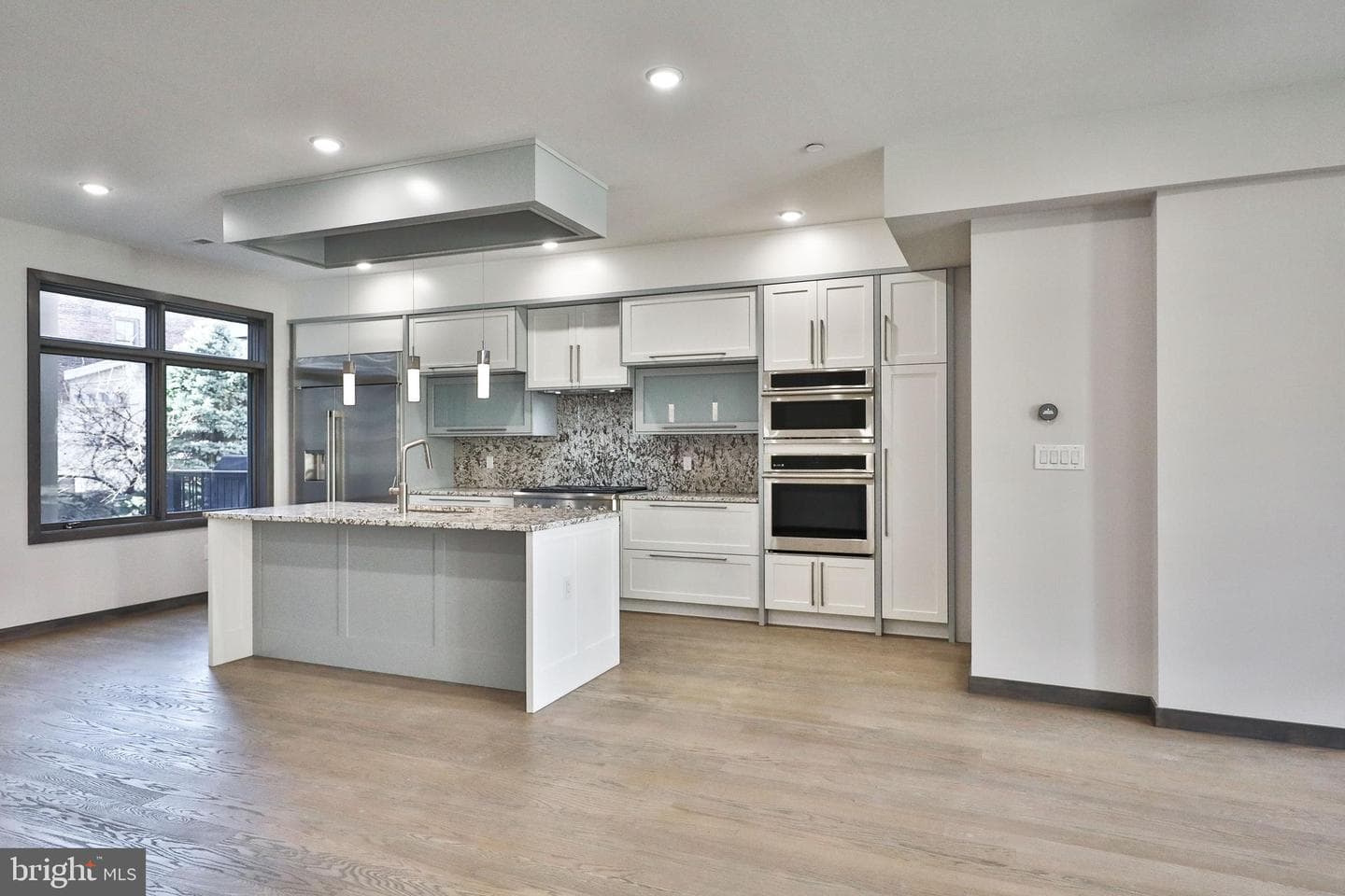 1022 Christian Street photo 12