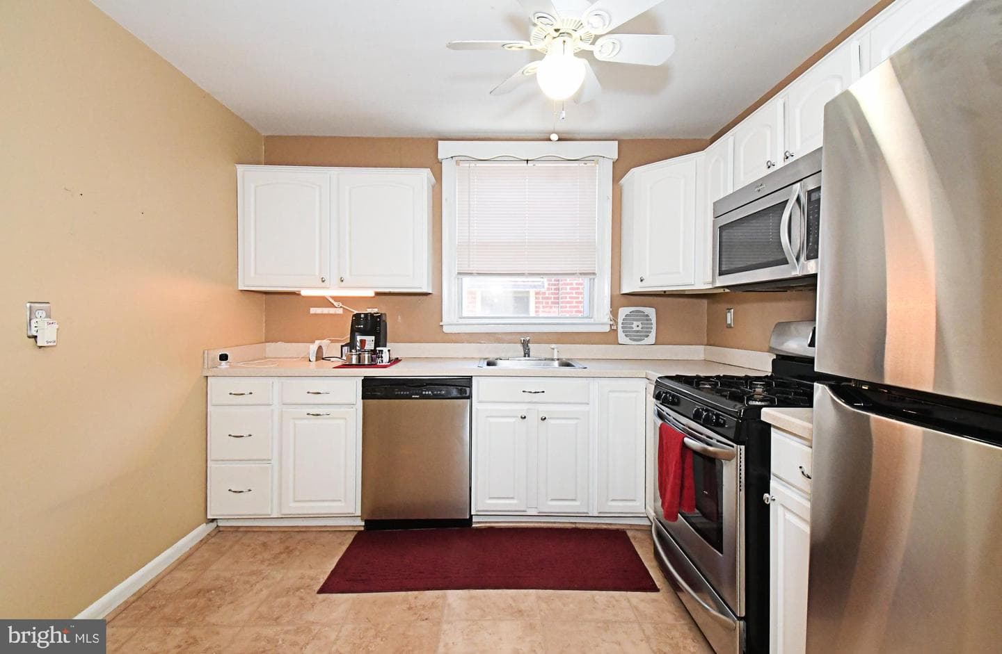 1110 Chandler Street photo 7