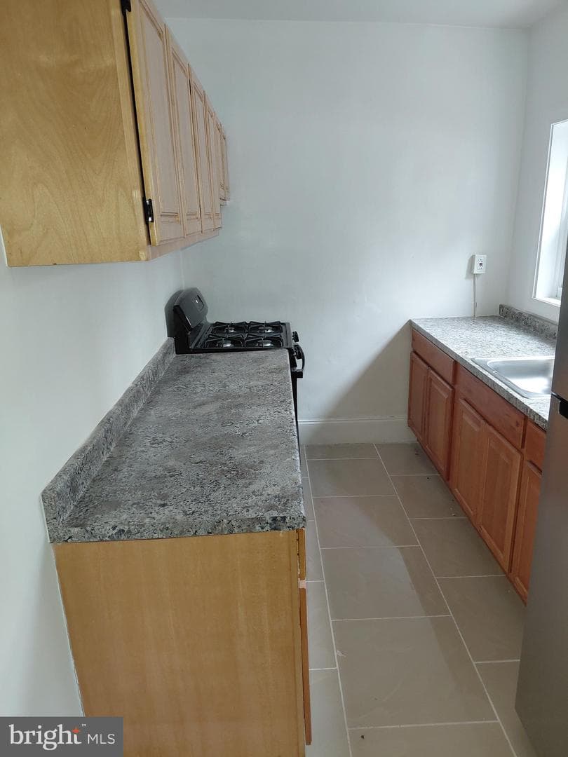 5052 Tacoma Street photo 10