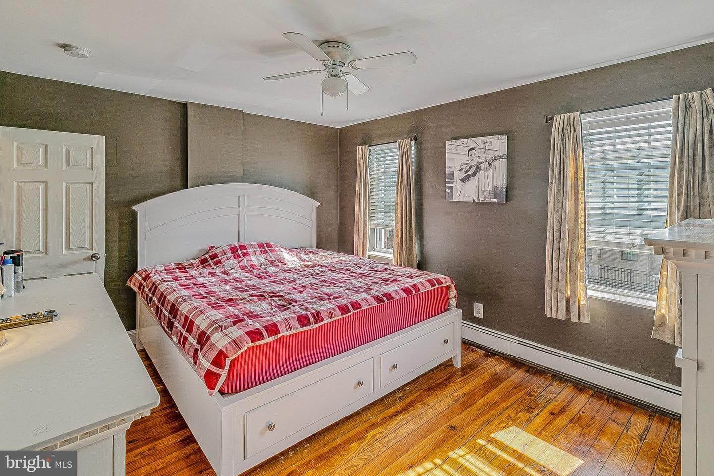 4468 Almond Street photo 17