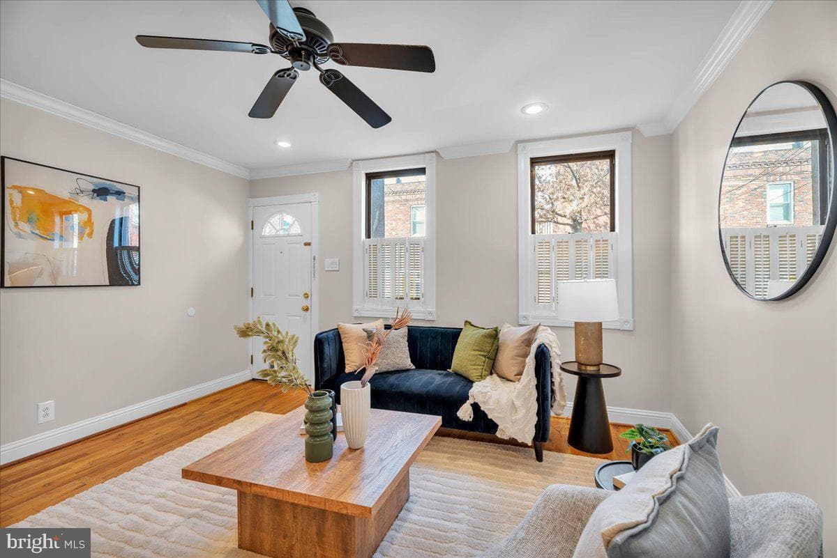 823 S 10th Street photo 5
