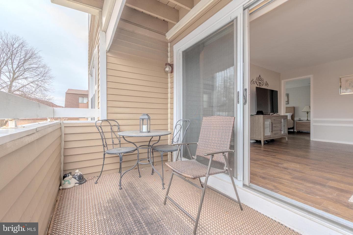 73207 Delaire Landing Road #207 photo 11