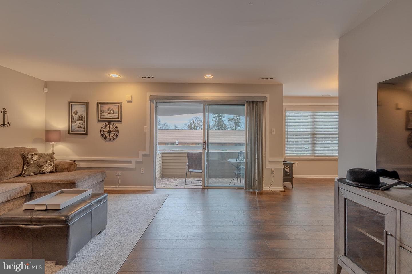73207 Delaire Landing Road #207 photo 5